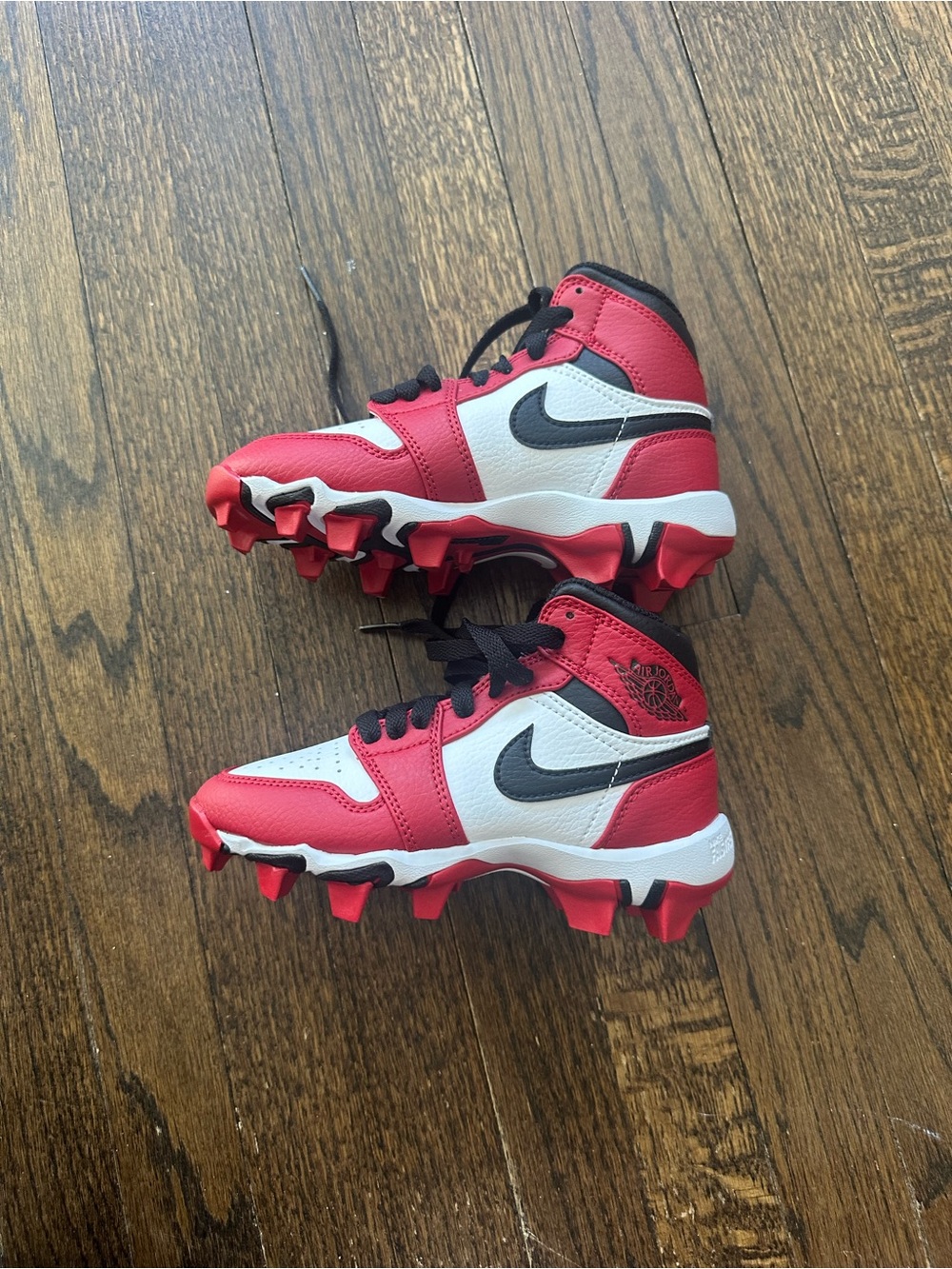 Brand new never work Nike Jordan boys Cleats